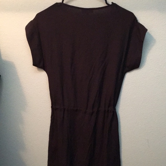 Beautiful long short sleeve top! - Picture 3 of 4